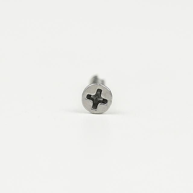 SUS410 Phillips de cabeza plana con tornillo para aglomerado de 6 nervaduras T-17 3.3-2.0*25