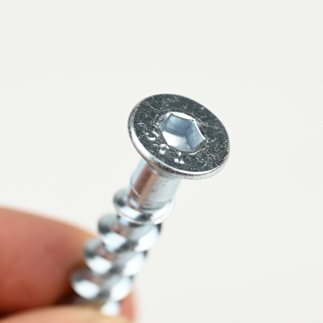 Anclaje de tornillo de hormigón con zócalo hexagonal de cabeza plana 10B21 M6-5.8*50