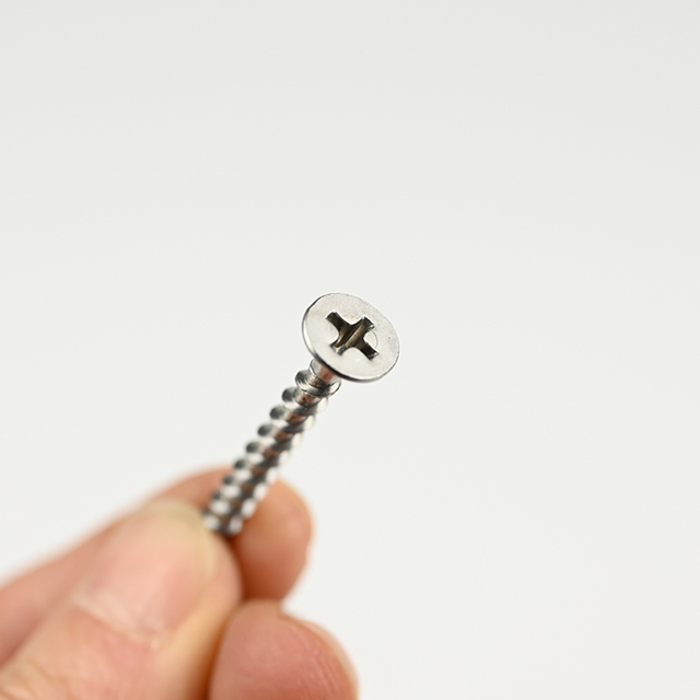 Tornillo Phillips para aglomerado con cabeza de corneta SUS410 3.8-2.8*41