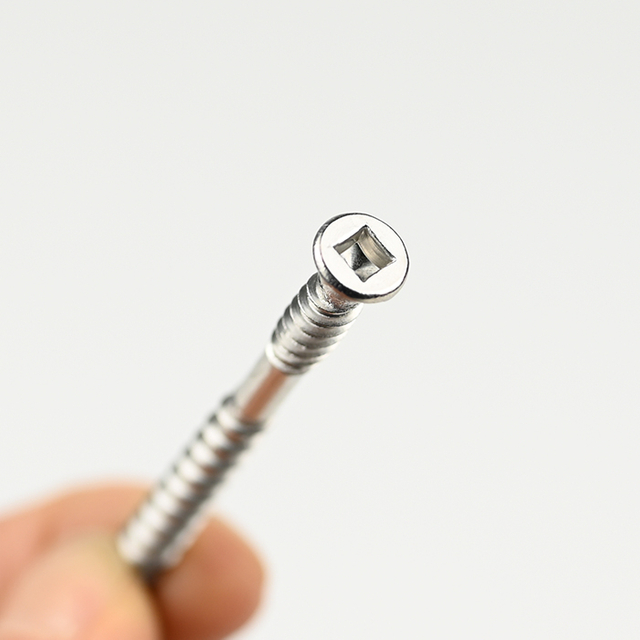 Cuadrado de cabeza embellecedora SUS316 con tornillo para paneles de yeso de 4 nervaduras 10#-8*65